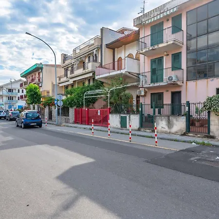 Appartamento Guesthost - Seaside Flat Just Steps From The *