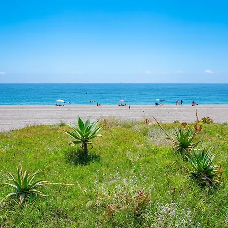 Seaside Just Steps From The *